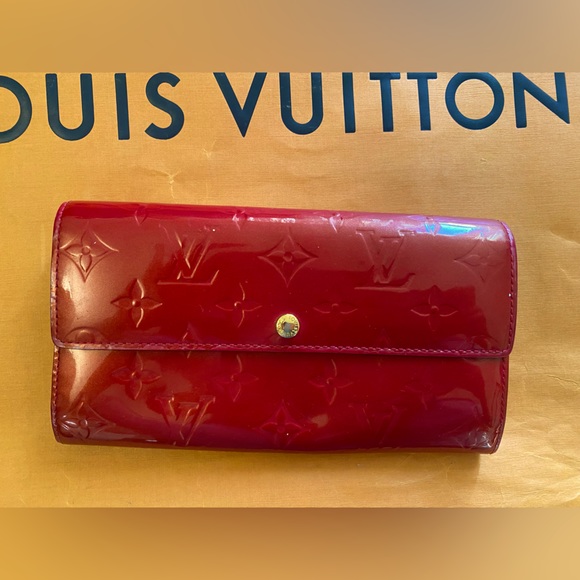 Vintage Louis Vuitton Vernis Long Wallet - Cherry Red - Picture 1 of 5